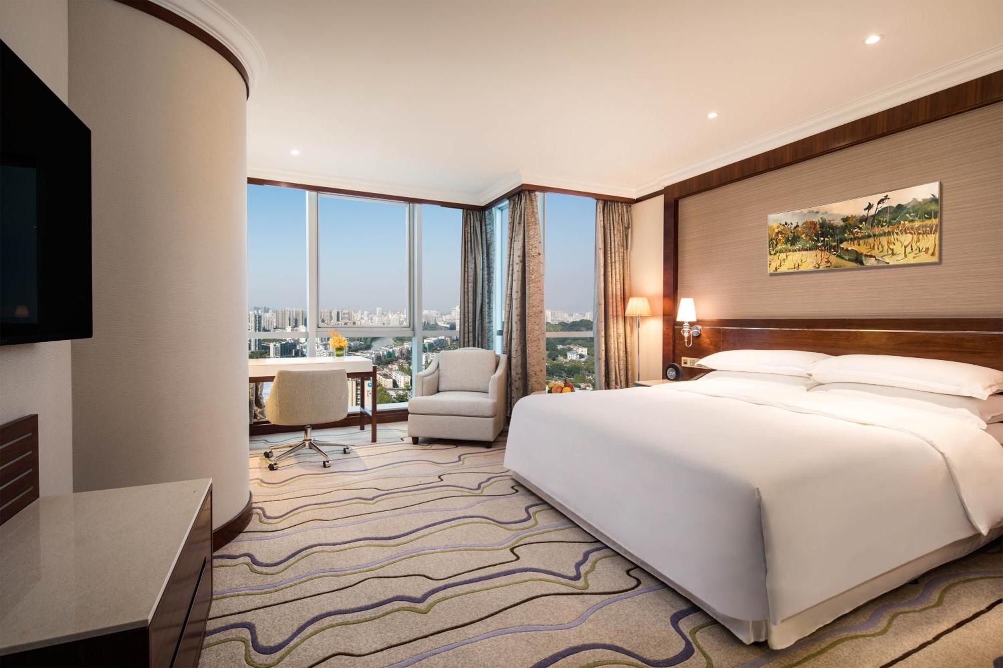 Sheraton Nanjing Kingsley Hotel & Towers Exteriör bild